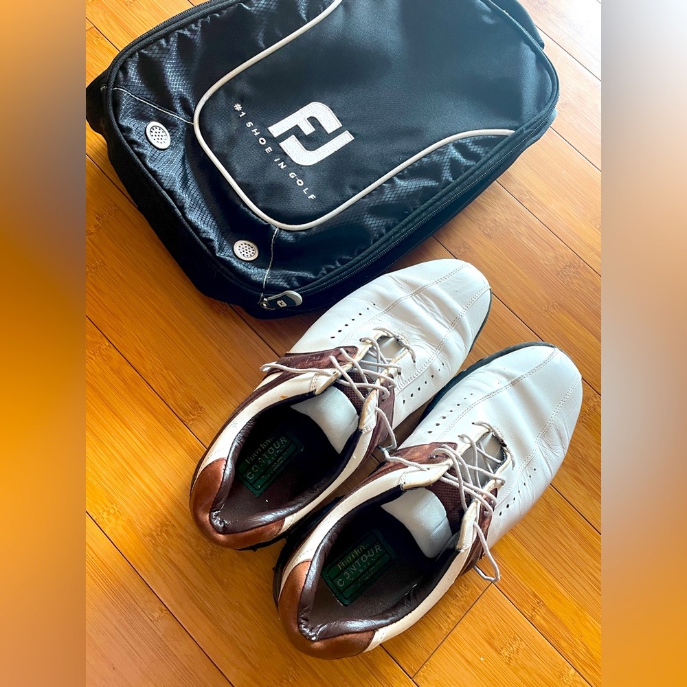 FootJoy Men’s Golf Shoes in size 10.5